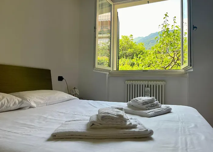 Apartment With Garden And Garage Dongo - Larihome A28