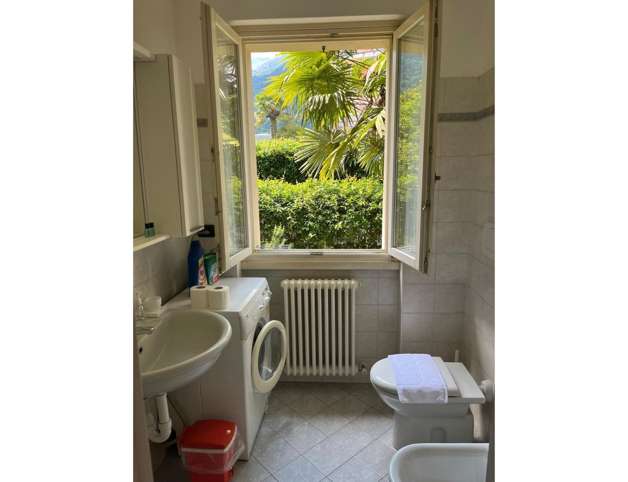 Appartement With Garden And Garage - Larihome A28 Dongo